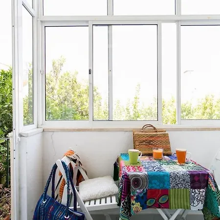 Principe Real Orange Tree W/ View 3 Bedrooms Flat! *