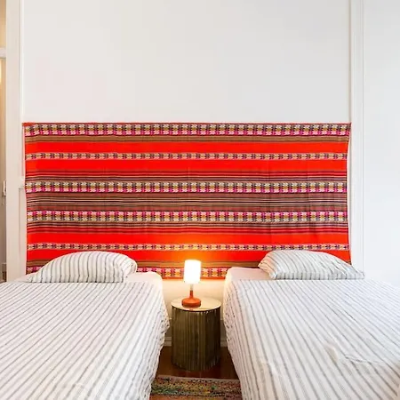 Principe Real Orange Tree W/ View 3 Bedrooms Flat! Διαμέρισμα *