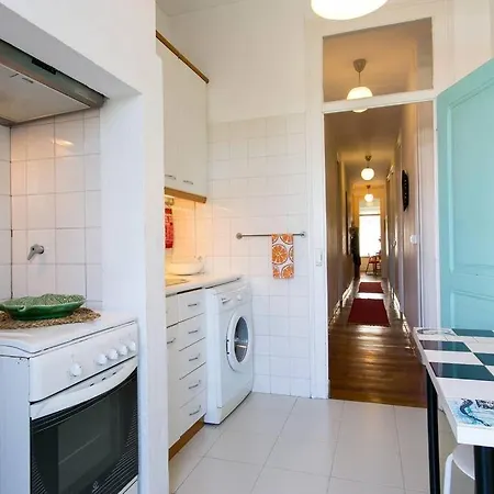 아파트 Principe Real Orange Tree W/ View 3 Bedrooms Flat! *