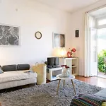 Principe Real Orange Tree W/ View 3 Bedrooms Flat! Appartement Lissabon